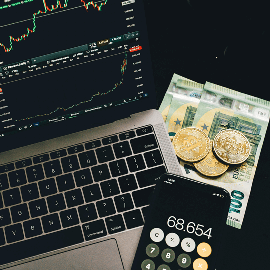 Cardine Modevo team di esperti di investimenti in criptovalute